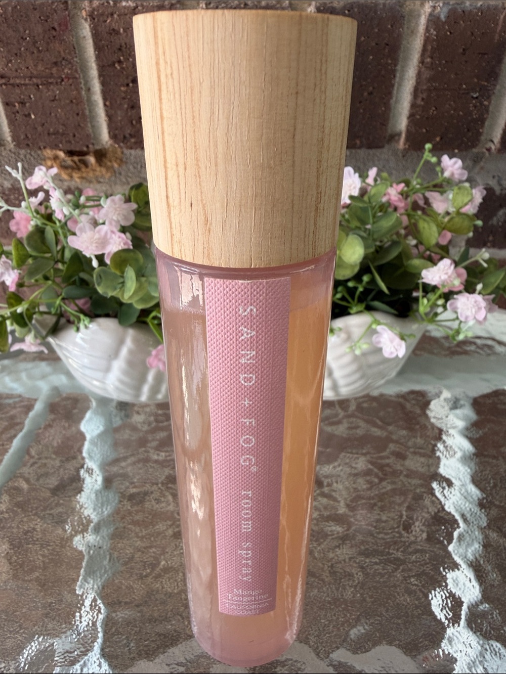 Sand + Fog Pink Room Spray with Wood-Style Cap Mango Tangerine